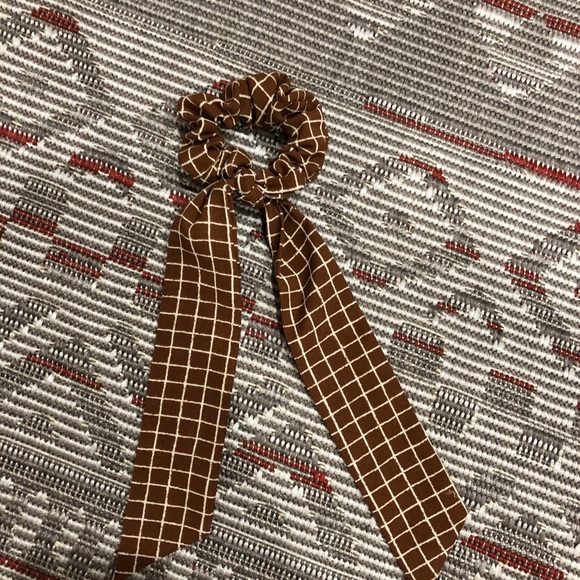 Urban Outfitters Accessories - Plaid Scrunchie